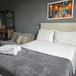 Copacabana Charming Studio